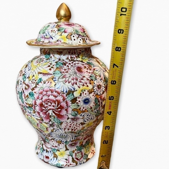 Vintage Millefleurs Japanese PorcelainWare Temple Jar Made in Hong Kong - Picture 8 of 11